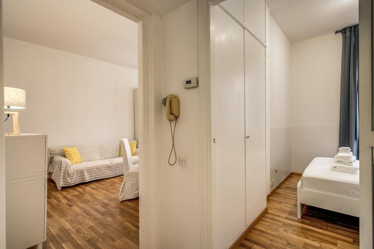 Family Room In Via Del Corso Central Roma Exterior foto