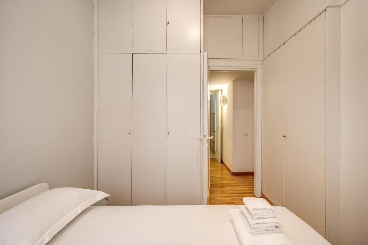 Family Room In Via Del Corso Central Roma Exterior foto